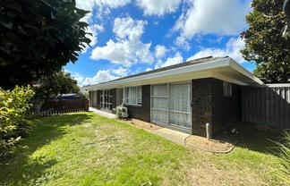 2/8 Parera Place, Papatoetoe