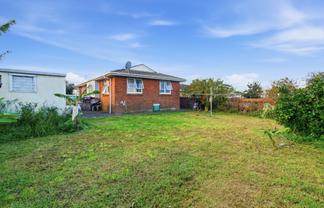 13 Archboyd Avenue, Mangere East