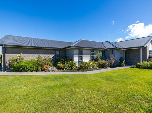3 Endelave Way, Carterton