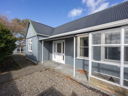 82 Dundas Road, Sanson