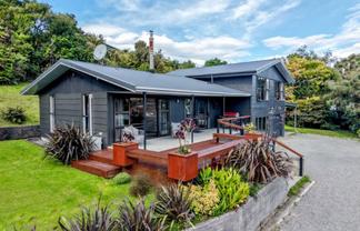 33A Ward Street, RUNANGA