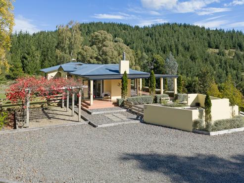 1544 Kahuranaki Road, Havelock North
