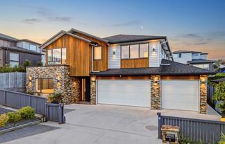 5 Luff Place, Long Bay