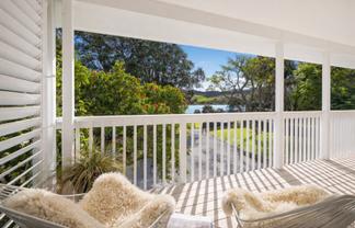 25 Riverside Drive, Point Wells