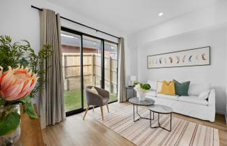 5/233 Great North Road, Henderson