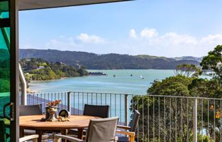106P Greenslade Road, Raglan