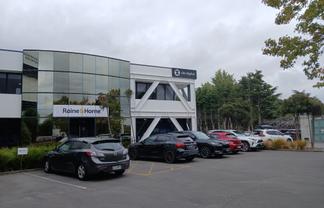 Modern superior office accommodation for lease 
