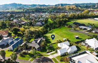 17 Charteris Rise, Riverdale