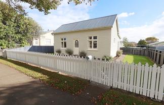 4/12 Clifton Street, Windsor