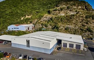 Expansive High-Stud Warehouse in Prime Ngauranga