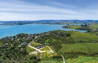 123 Greenslade Road, Waikokowai Lane, Raglan