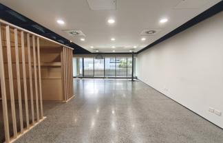 Compact A-grade Takapuna office