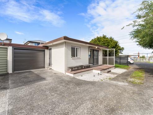 1/30 Takanini Road, Takanini
