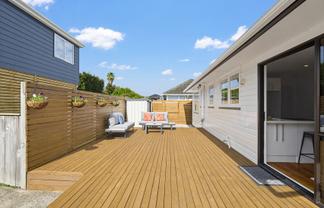 18 Buller Crescent, Manurewa