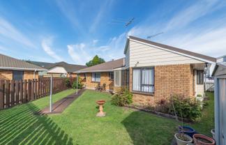 2/1 Nelson Street, Papakura