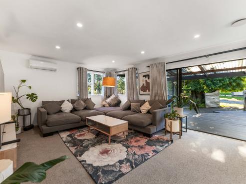 36 Sunline Avenue, Massey