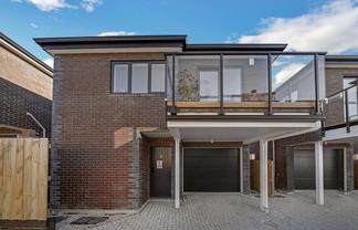 4253 Great North Road, Glendene