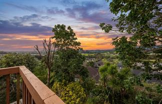 272 Sturges Road, Henderson