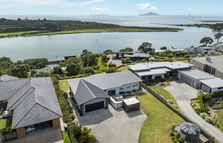 11C Seascape Crescent, Waipu