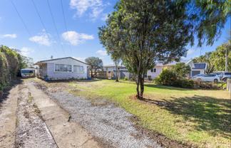 9 Muir Avenue, Mangere Bridge