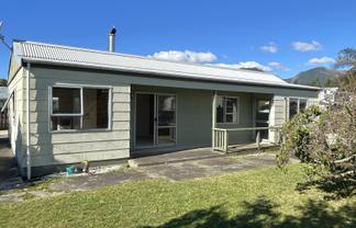 68 Abel Tasman Drive, Takaka