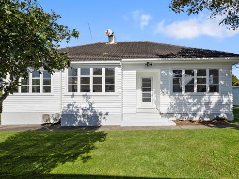 9D Paynters Avenue, Strandon