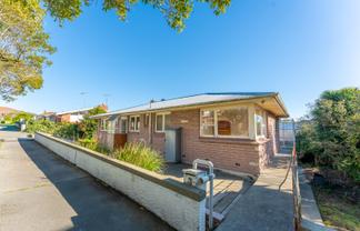 3 Hertnon Street, West End