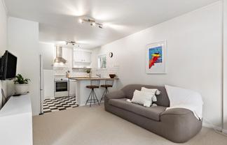 4/12 New Street, Saint Marys Bay