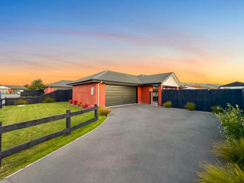 8 Reserve Close, Woolston