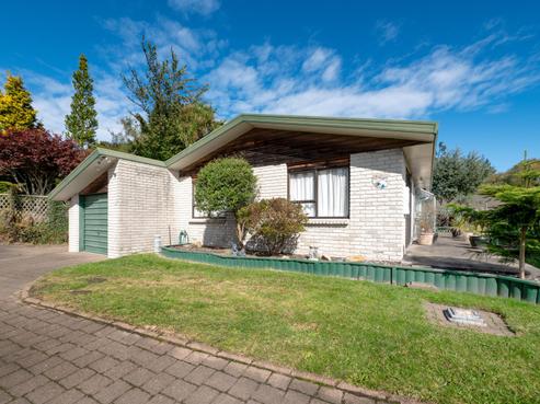 17B Peachgrove Terrace, Hillcrest