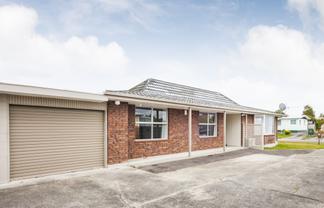 24 Geraldine Crescent, Cloverlea