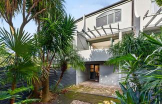 1E Hillcrest Avenue, Hillcrest