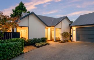 2 Old Mill Lane, Burwood