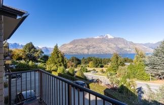 10/8 McKerrow Place, Fernhill/Sunshine Bay