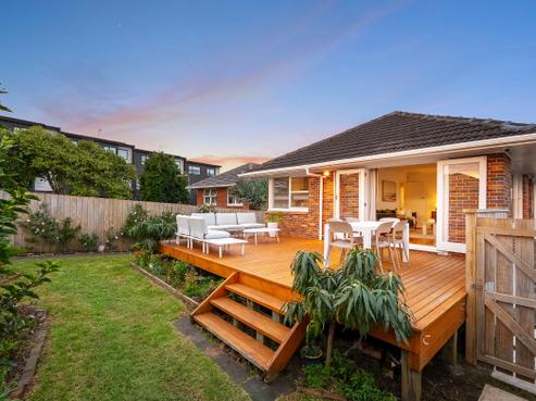 1/8 Fowler Street, Northcote