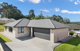 5 Royal St Annes Drive, Kamo