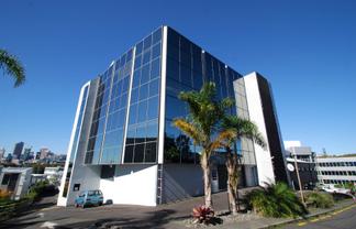 FREEMANS BAY OFFICE WITH VIEWS
