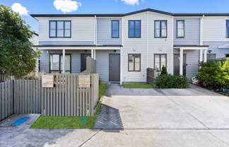 5 Saddleback Crescent, Papakura