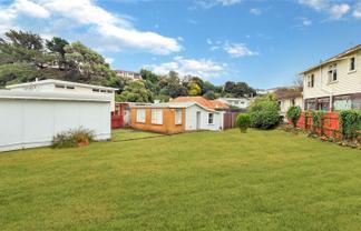 529 Broadway, Strathmore Park