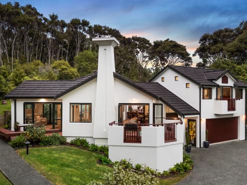 18 Daldys Bush Lane, Bayview