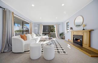319 Albany Highway, Albany
