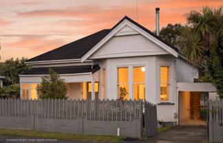 672 Worcester Street, Linwood