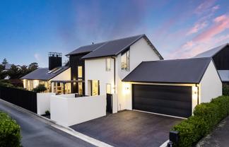 18 Millpond Place, Parklands