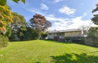 25 Hodgkins Street, Pukehangi