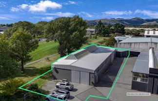 Price Reduced – Highly Visible in Wigram
