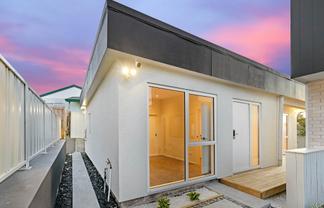 60D Lewisham Street, Highland Park