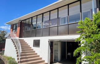 17 Queenstown Road, Hillsborough