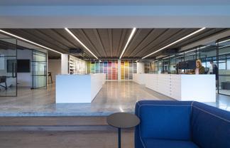Contemporary Showroom & Office