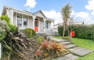 32 Eden Street, Island Bay