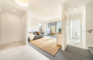 44b  Pine Avenue, Upper Hutt